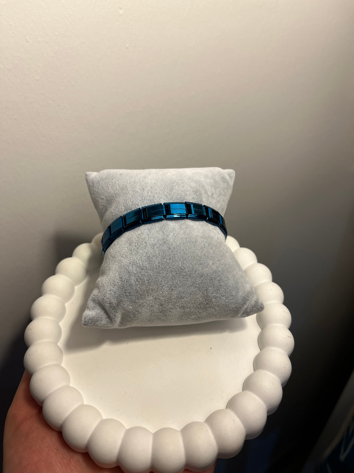 Nomi Bileklik charm takılabilir