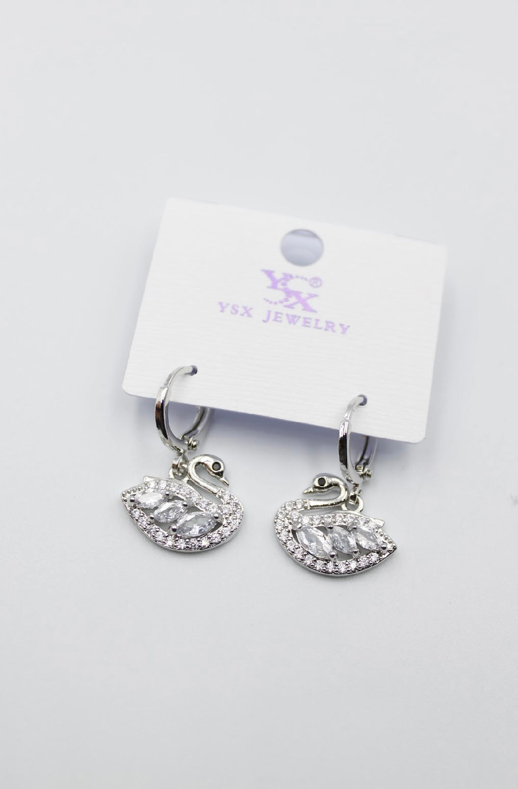 Zırkon Taşlı vıp küpe