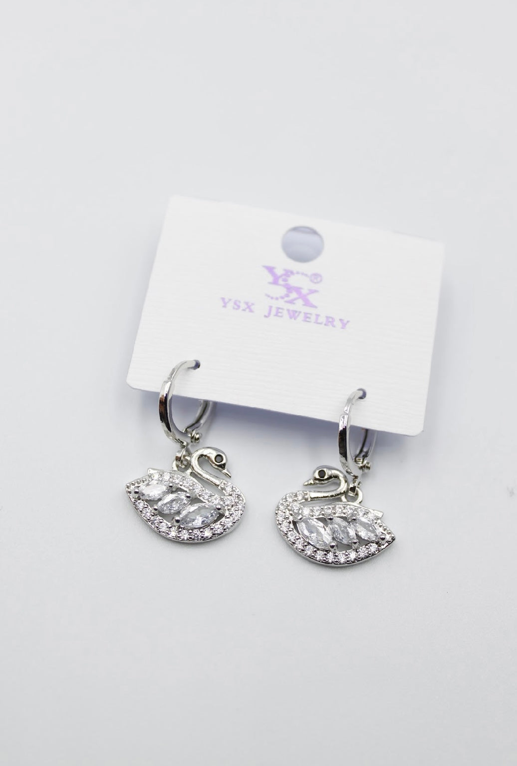 Zırkon Taşlı vıp küpe