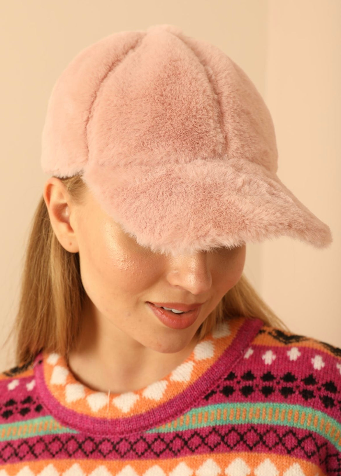 Pembe Peluş Cap