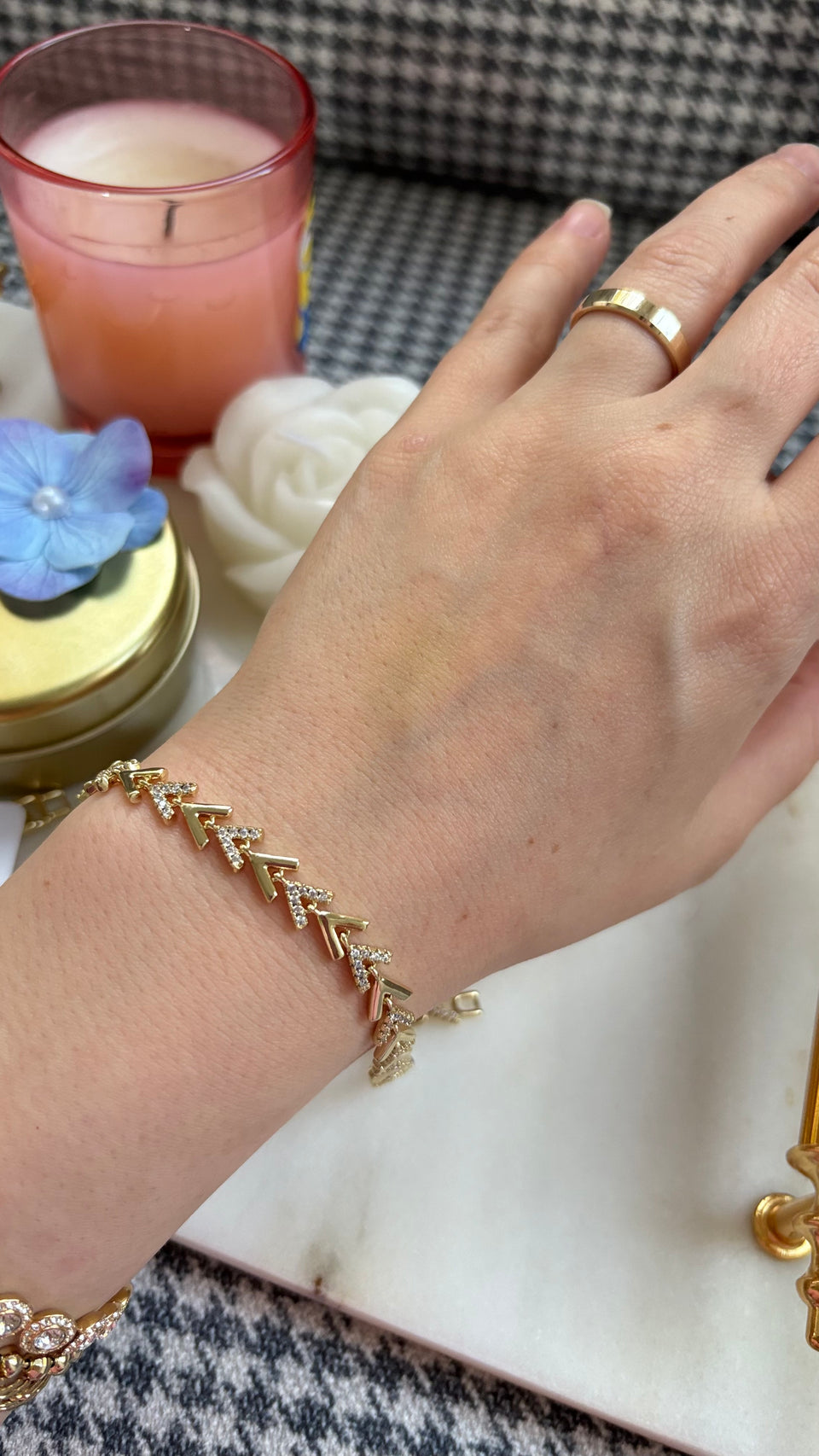 Kuyumcu modeli VIP bileklik