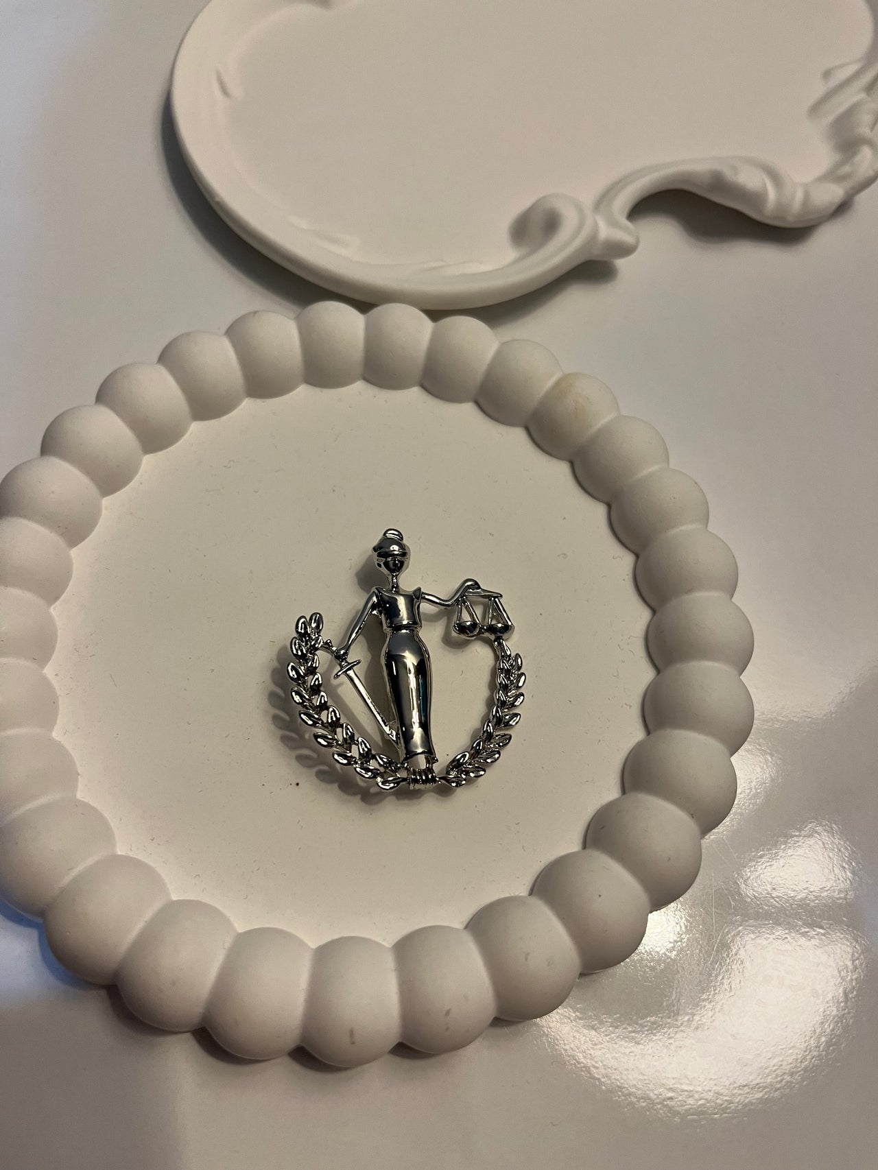 Adalet Sembolü Silver