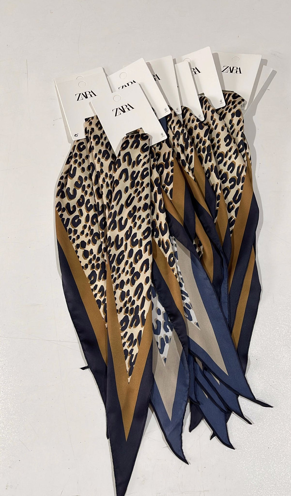 Zara Model İpek Saten Fular