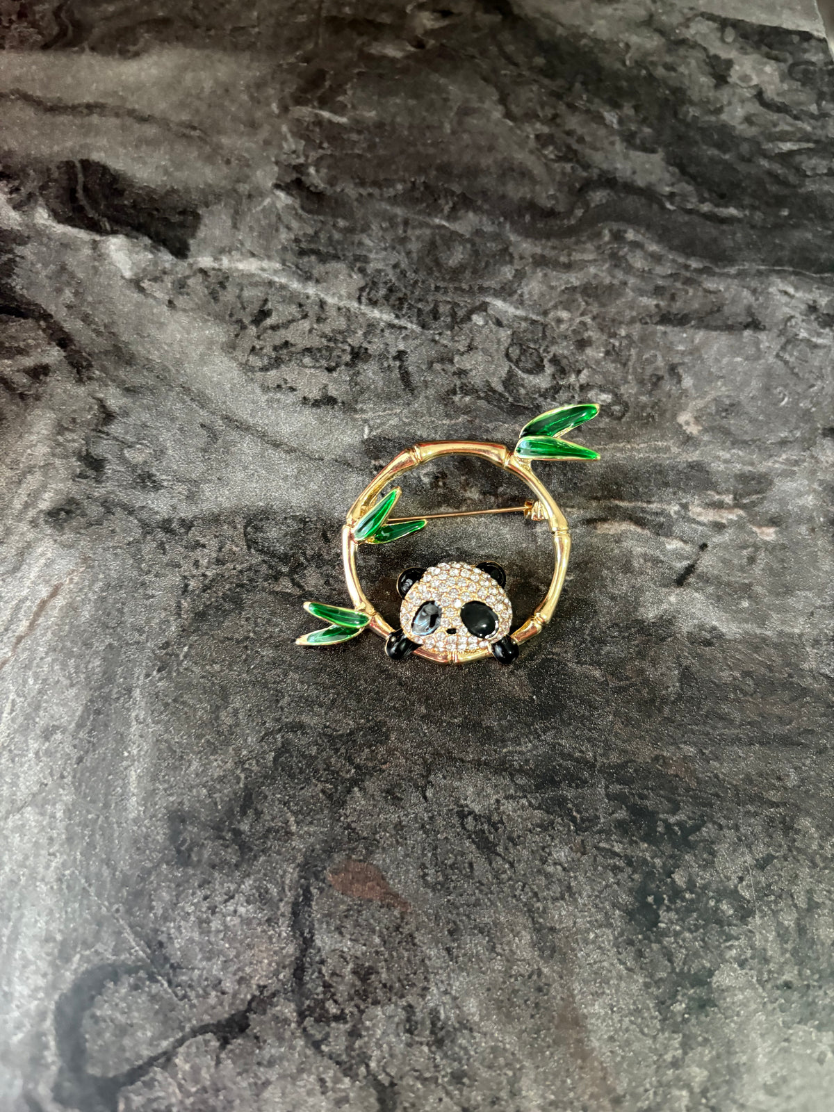 Panda Broş