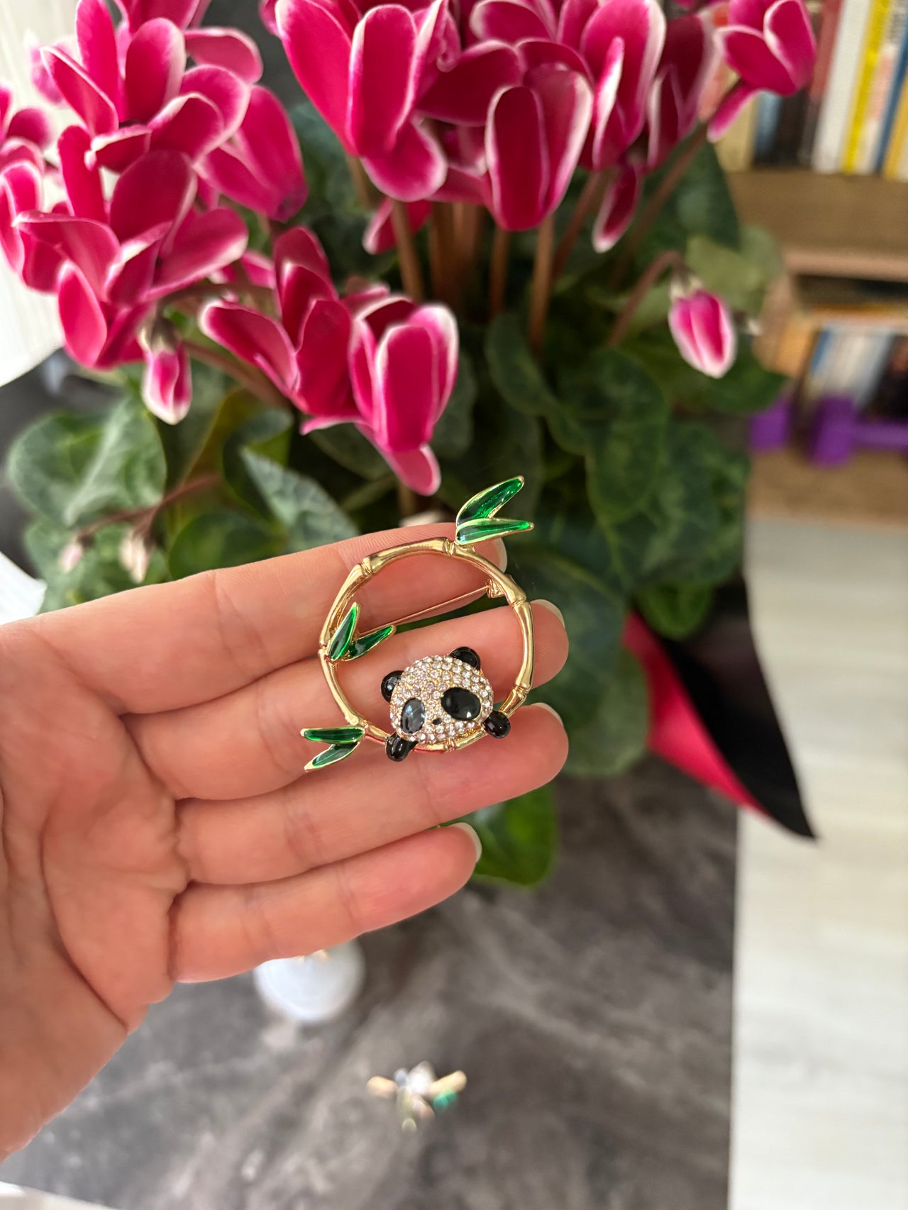 Panda Broş