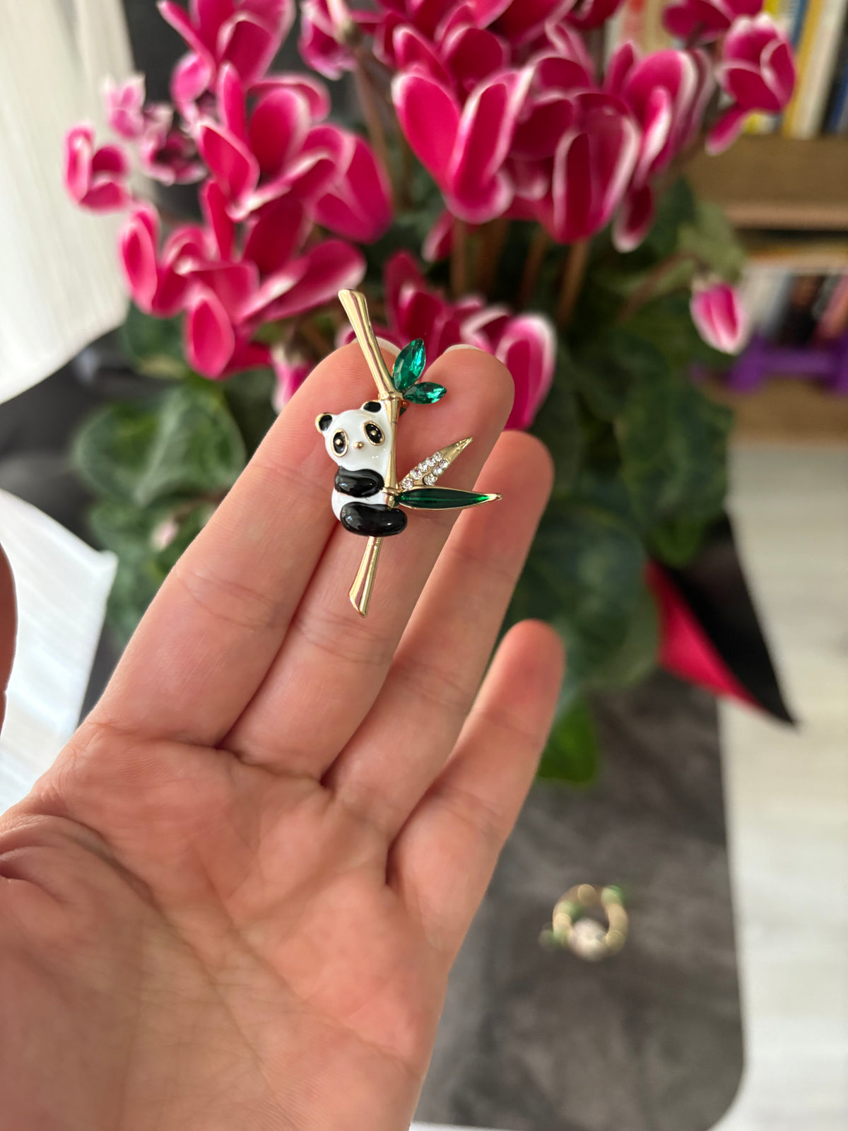 Panda Broş